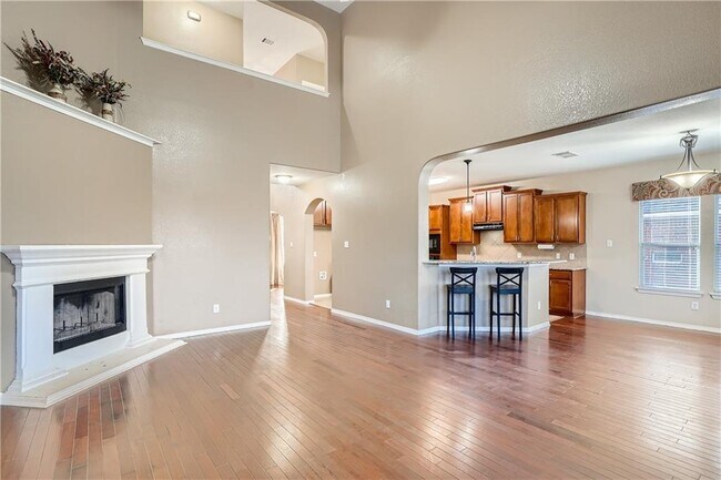 Building Photo - 2021 S Ash Cove