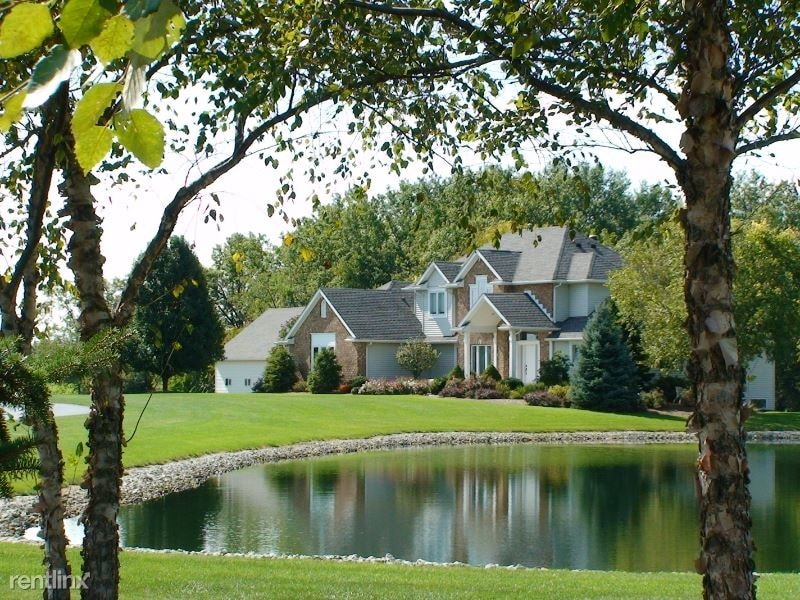 4 br, 3.5 bath House 8401 SCHWARTZ RD House Rental in Fort Wayne