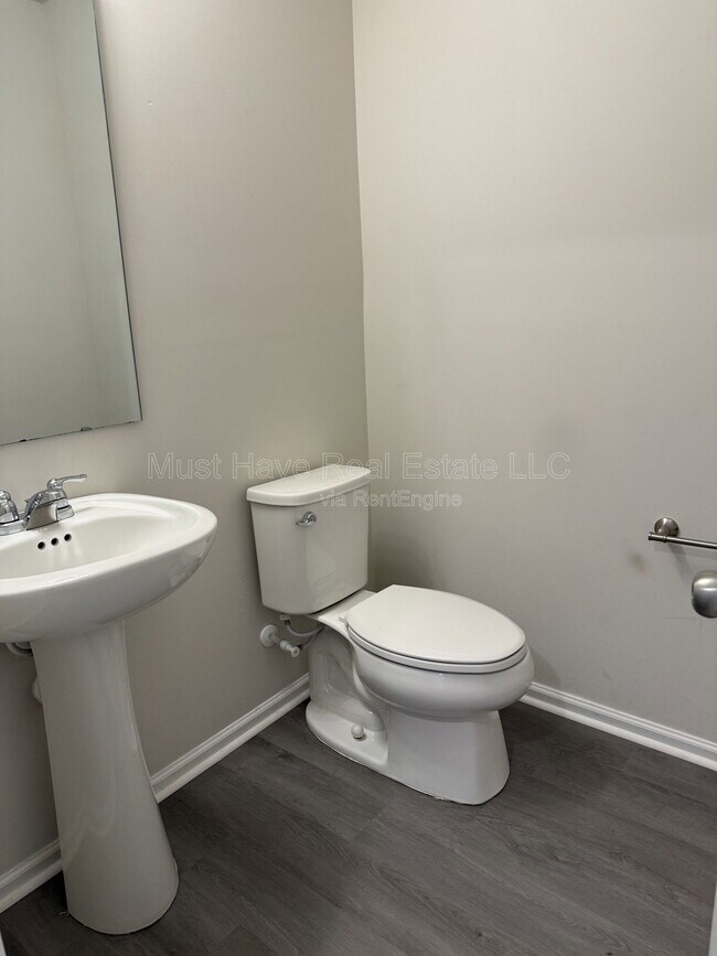 Foto del edificio - 4814 Stone Dr