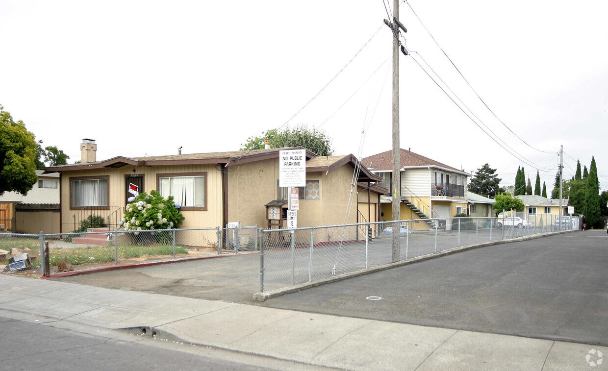 Building Photo - 22423-22429 S Garden Ave
