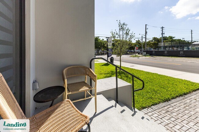 Foto del edificio - 1155 NE 126th St