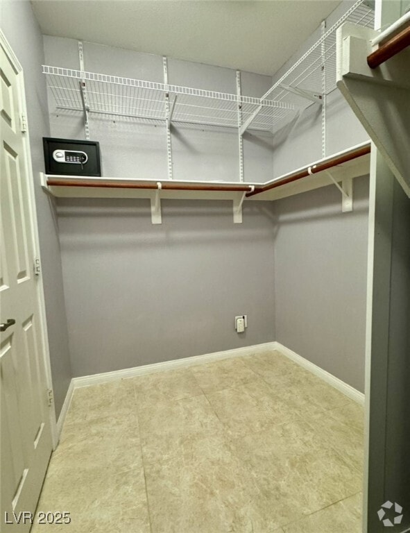 Building Photo - 9224 Longhorn Falls Ct