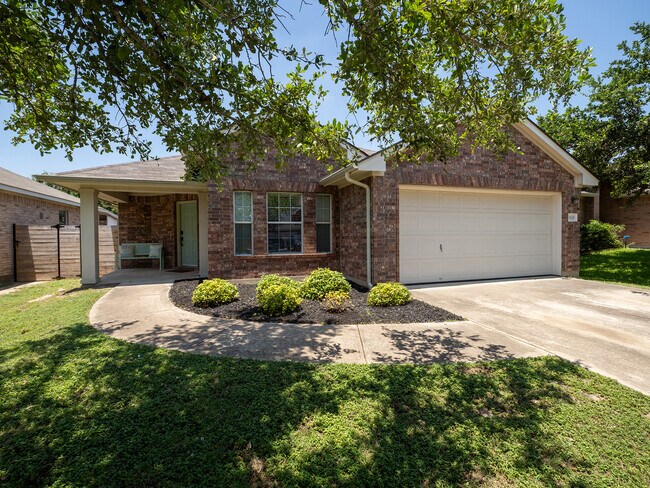 Foto del edificio - 11620 Larch Valley Dr