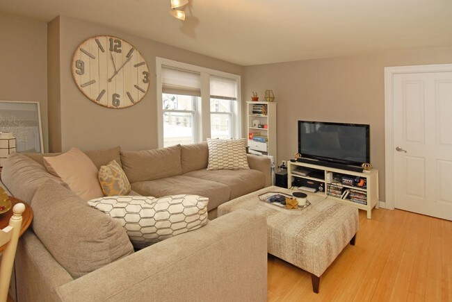 Foto del edificio - 349 Hanover St