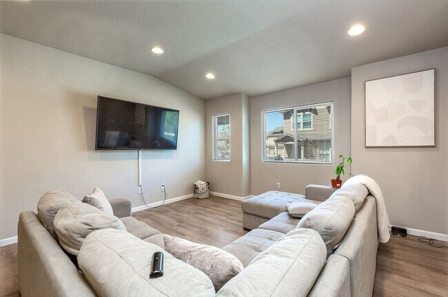 Foto del edificio - Townhouse Unit for Rent