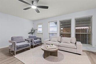 Building Photo - 3028 Casa Bella Dr