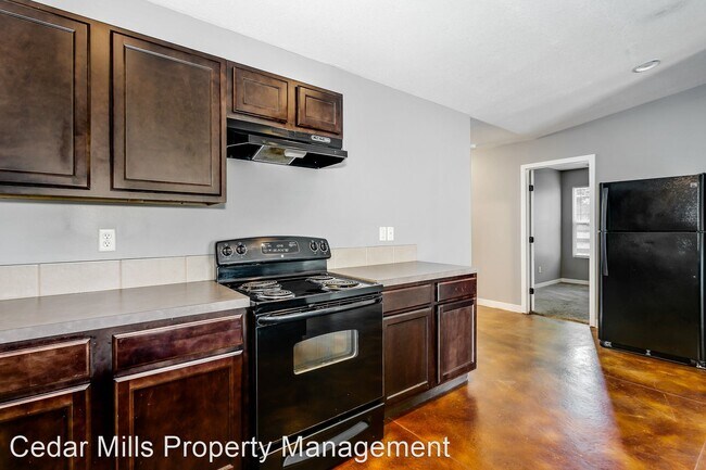 Building Photo - 3 br, 1 bath House - 1042 S Vassar St