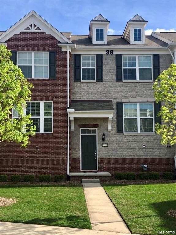 27931 Middleton Dr, Novi, MI 48377 Condo for Rent in Novi, MI