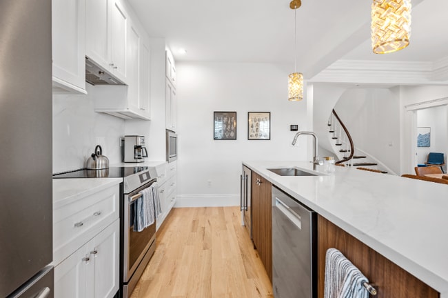 Foto del edificio - 30 E Main St