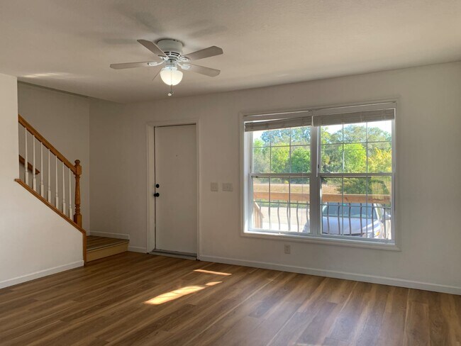 Photo - 111 Yellowtail Loop Townhome