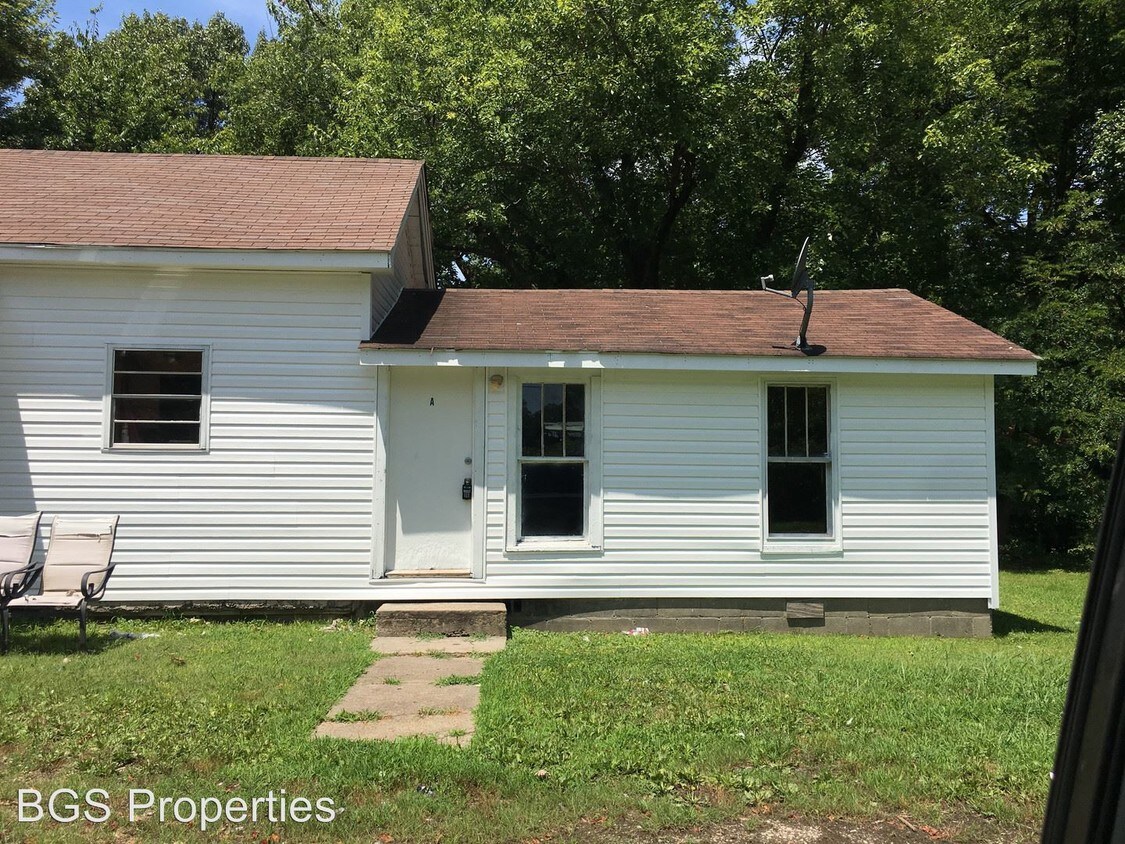 1524 Countryman St, Dyersburg, TN 38024 Apartment for Rent in
