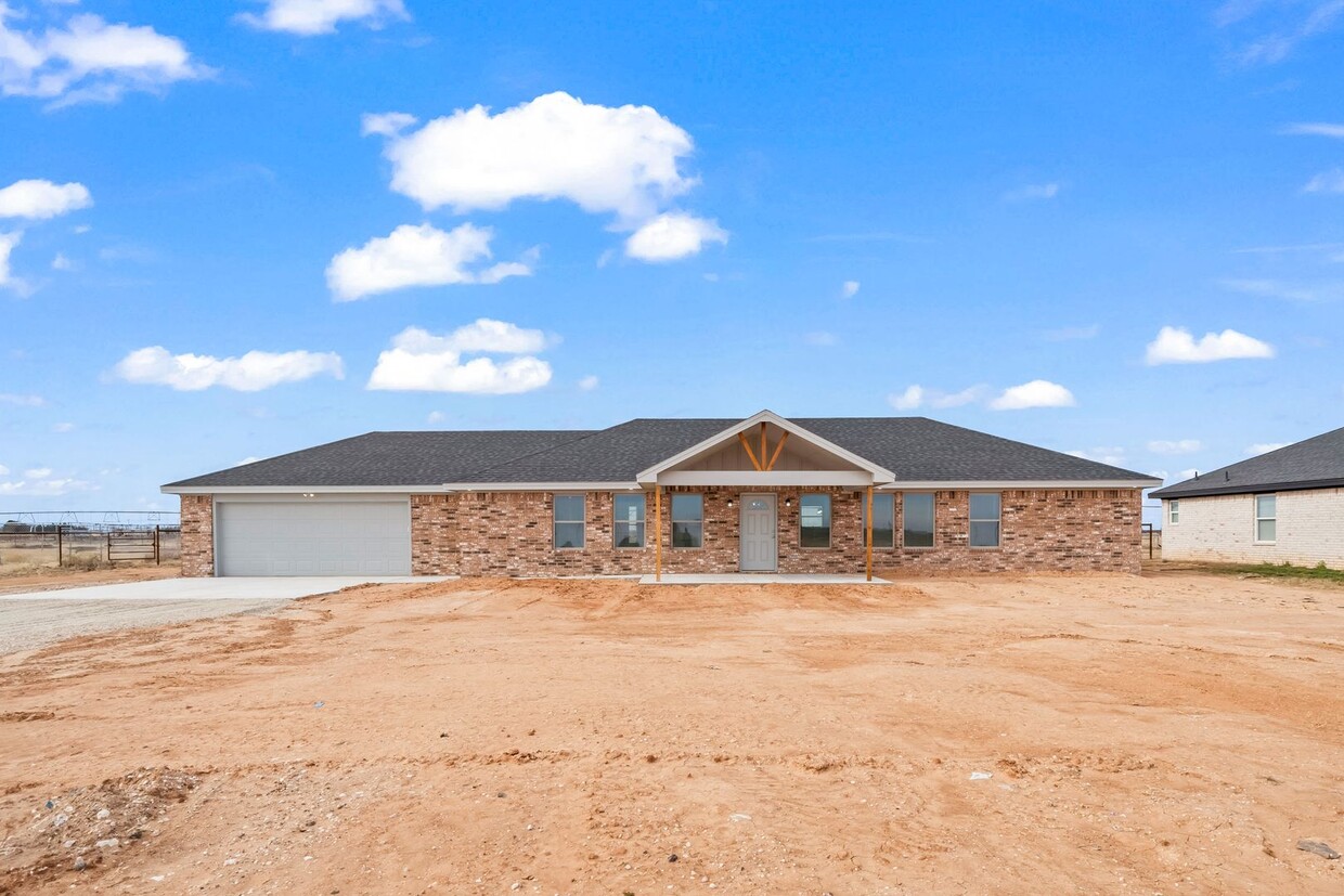 Foto principal - New Construction Home In Idalou ISD!