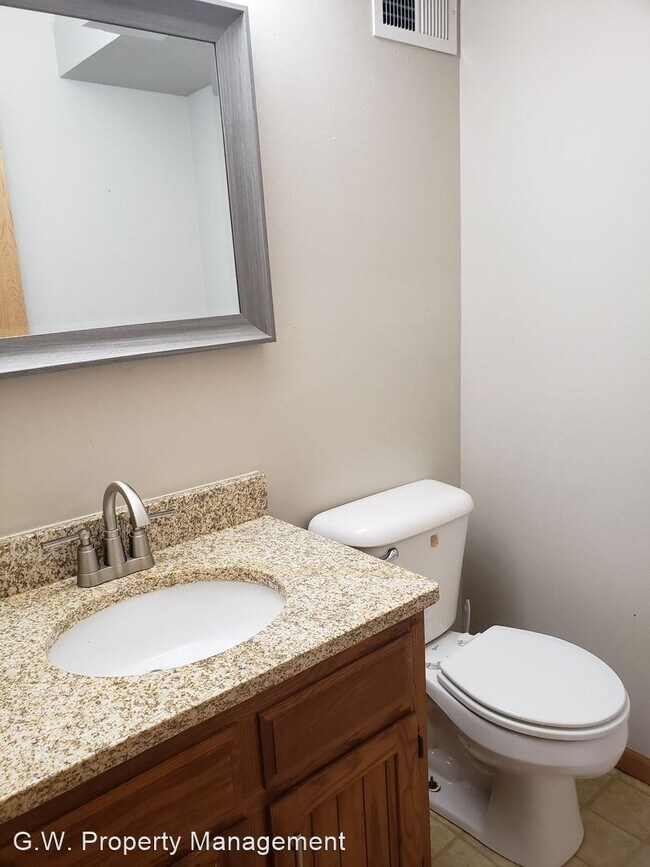 Foto del edificio - 230 Campus Ave