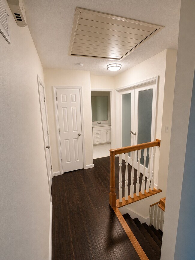 Building Photo - 812 Samone Ct
