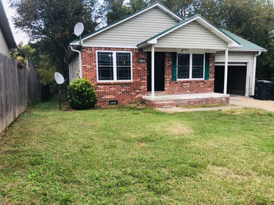 Primary Photo - 3 Bedroom 1.5 Bathroom with Garage