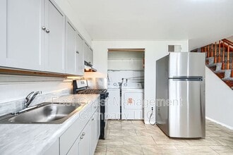 Building Photo - 431 Caledonia Ave