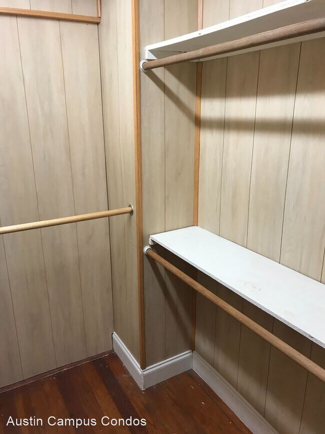 Building Photo - 2 br, 2.5 bath House - 411 W. 34th Street
