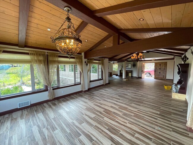 Building Photo - Breathtaking Upscale Poway Home