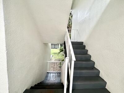 Foto del edificio - 4215 N University Dr