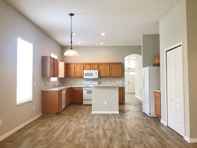 Building Photo - GREAT OVIEDO HOME WITH SOUGHT AFTER SCHOOLS