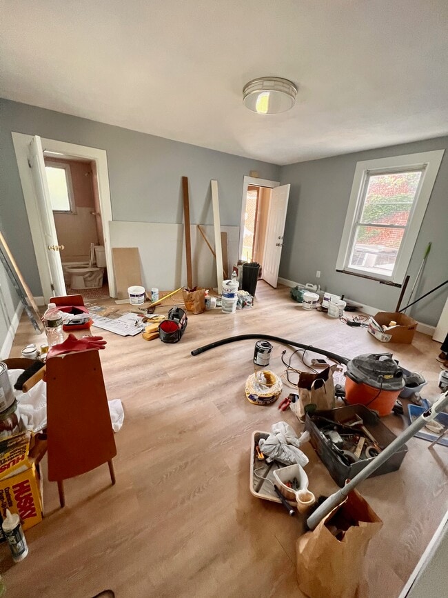 Building Photo - 51 Beacon St