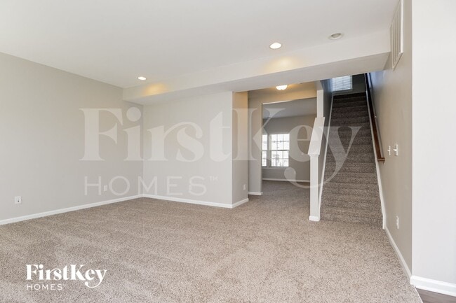 Foto del edificio - 825 Wingthorn Rose Dr