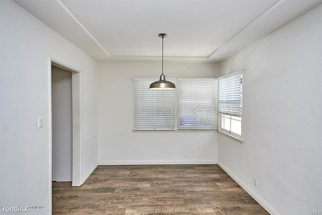 Building Photo - 3 br, 2 bath House - 2520 Upper Ter