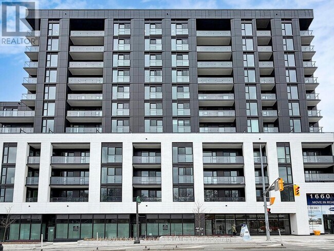 Photo du bâtiment - 1660 Bloor St W