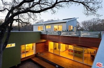 Building Photo - 3206 French Pl