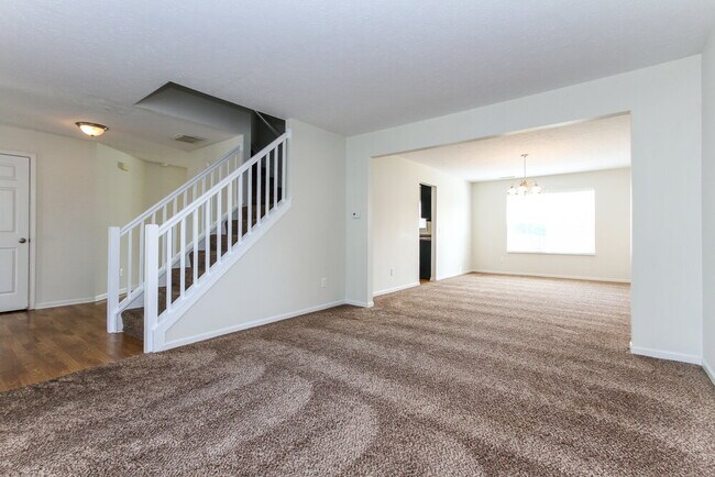 Building Photo - 10783 Standish Pl