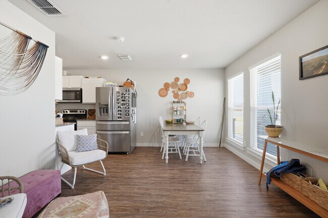 Foto del edificio - 1605 135th St