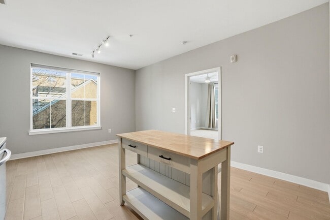 Foto del edificio - 989 S Buchanan St