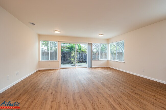 Building Photo - 4300 Arpeggio Ave