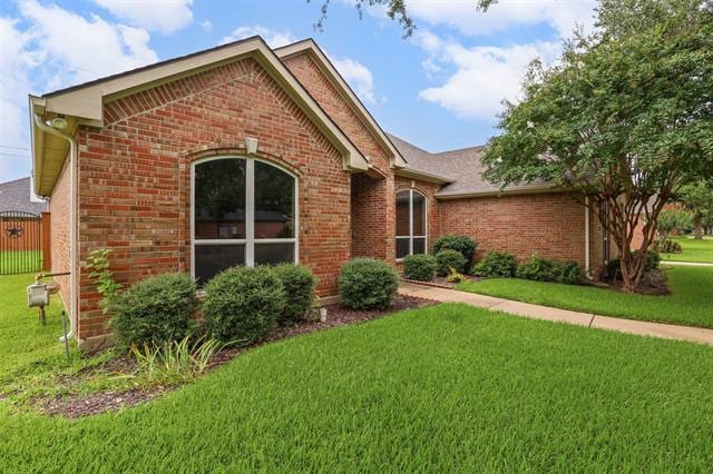 Foto del edificio - 1612 Twin Oaks Dr