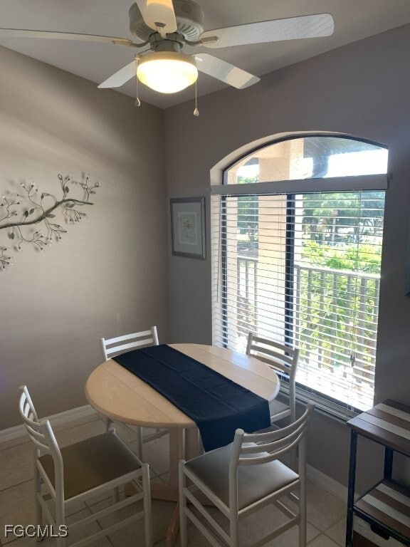 Building Photo - 12191 Kelly Sands Way