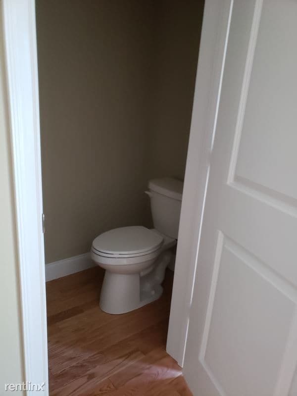 Building Photo - 25 Cardigan Ct