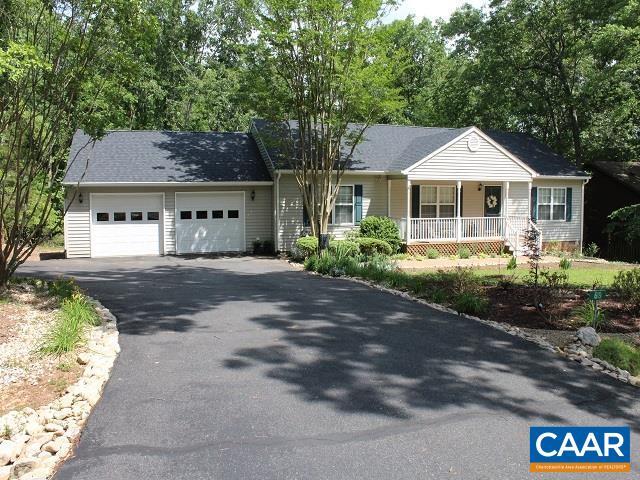 Foto principal - 69 Lafayette Dr