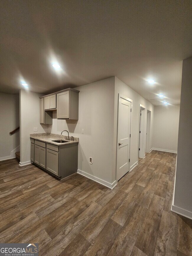 Foto del edificio - 762 Great Oaks Pl