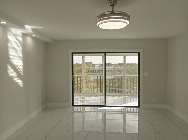 Foto del edificio - 7240 Huntington Ln