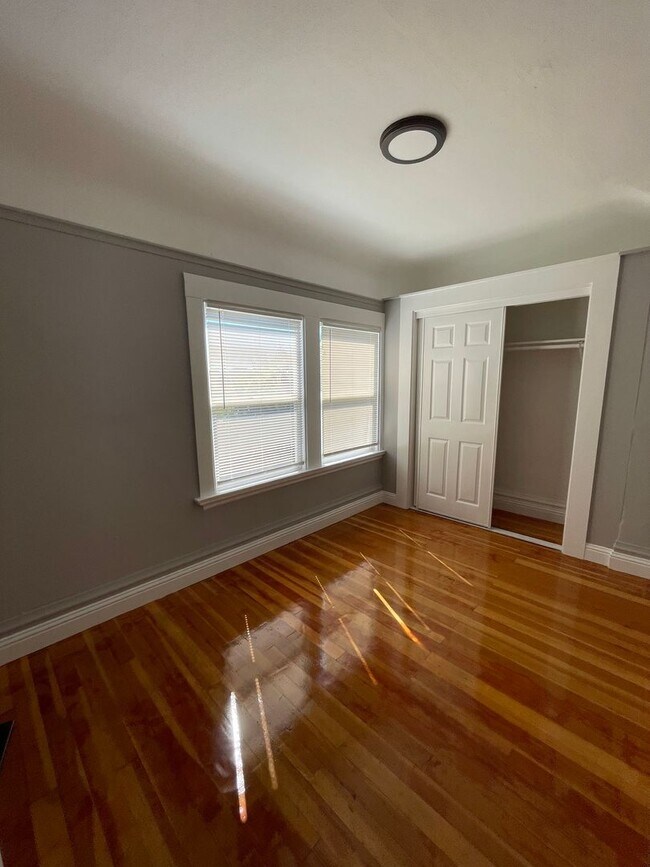 Building Photo - 3208-3210 Market