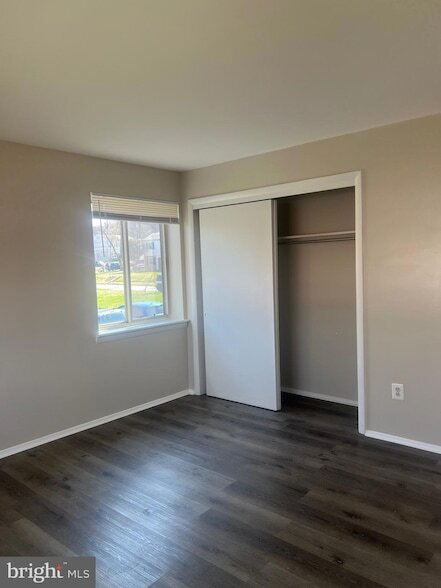 Foto del edificio - 2330 Glendale Terrace