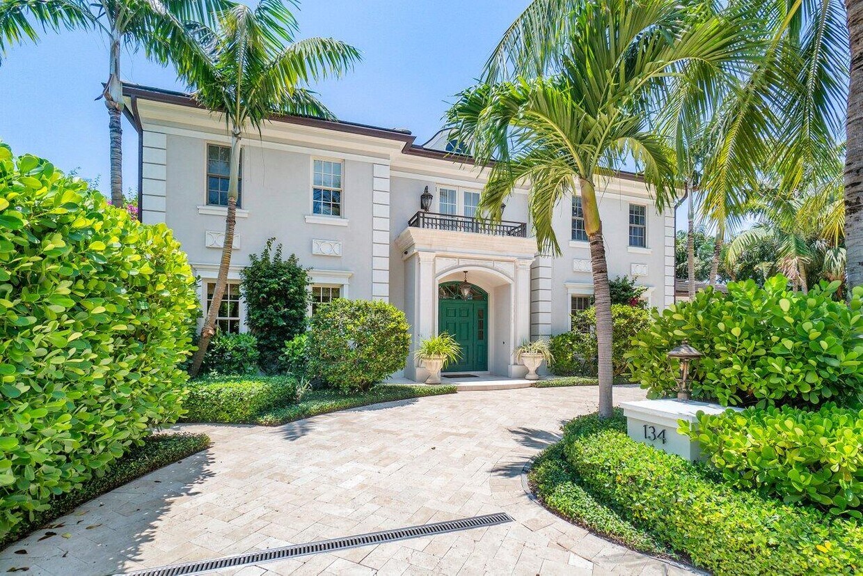 Foto principal - 134 Seagate Rd