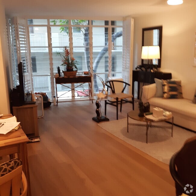 Diamond Head Terrace Houses under 2,000 Honolulu, HI 11 Homes