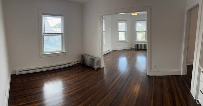Building Photo - 71 Ayrault St