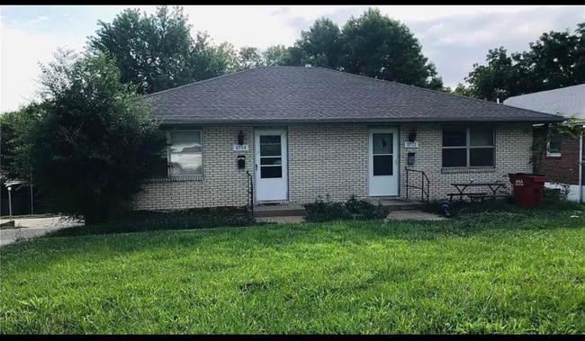 Building Photo - 2712 Englewood Terrace