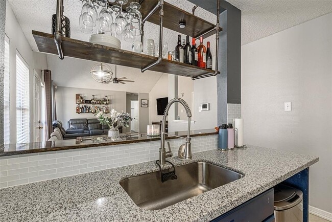 Foto del edificio - 8507 Ashlawn Dr