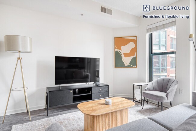 Foto del edificio - 1301 M St NW