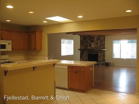 Building Photo - 3 br, 2 bath House - 10837 Worthing Ave