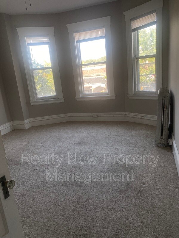 Building Photo - 4088 Erie St