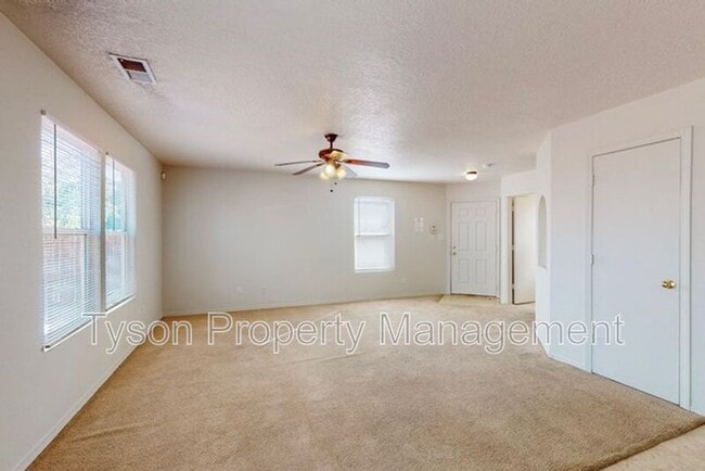 Building Photo - 1934 Tierra De La Luna Dr SW